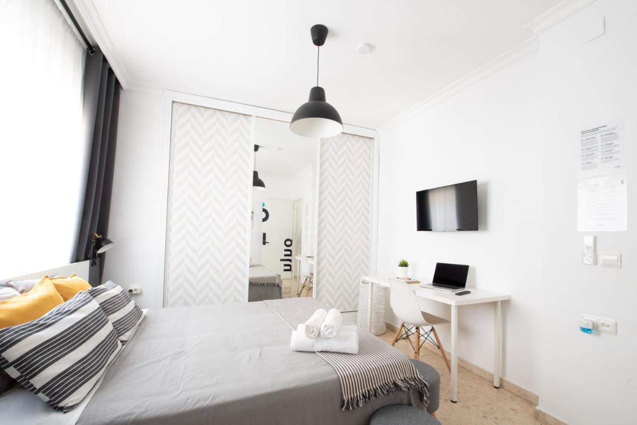 Nordik Rooms Urban - Trinidad "Copenhague" มาลากา ภายนอก รูปภาพ