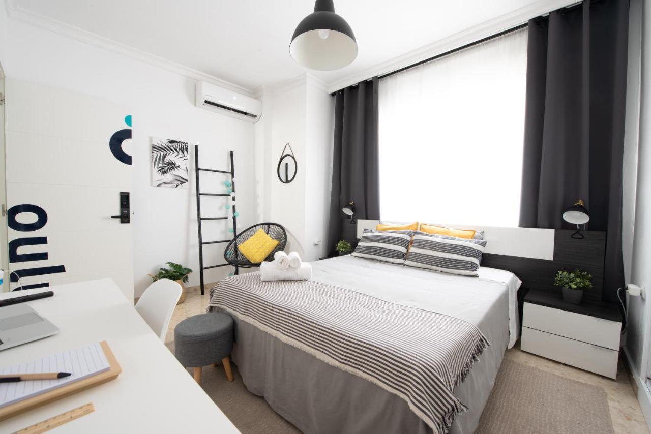 Nordik Rooms Urban - Trinidad "Copenhague" มาลากา ภายนอก รูปภาพ