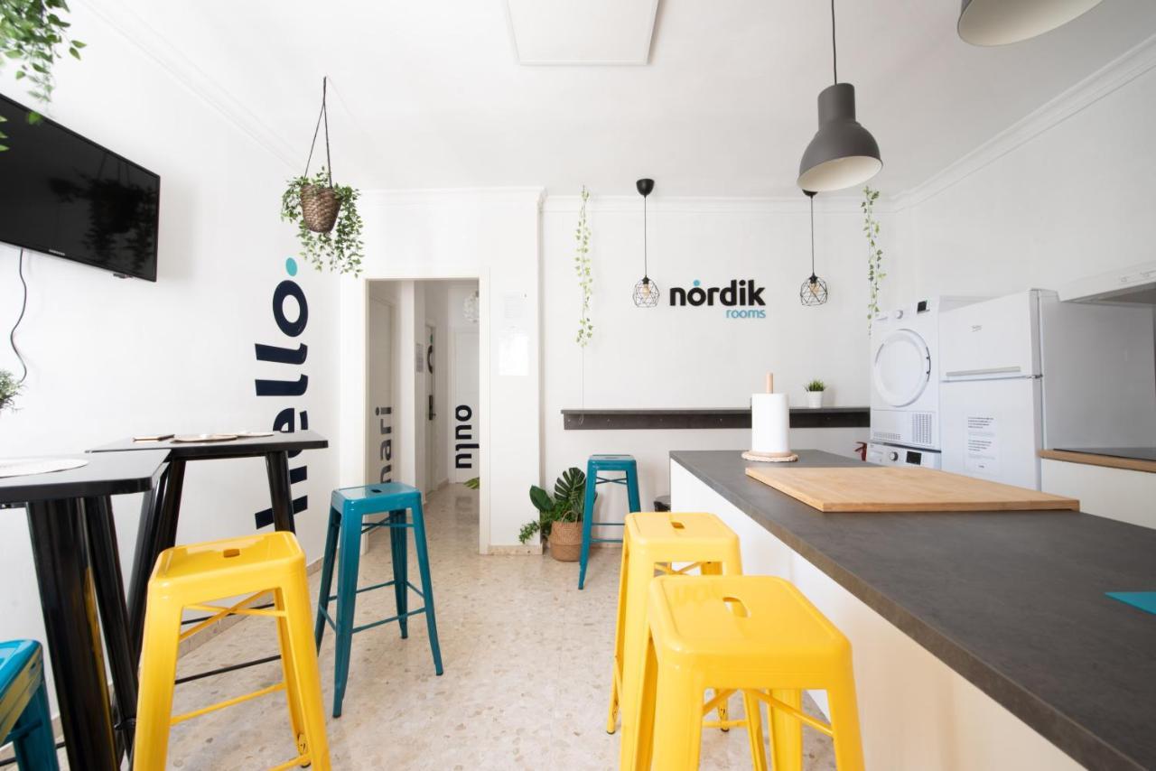 Nordik Rooms Urban - Trinidad "Copenhague" มาลากา ภายนอก รูปภาพ
