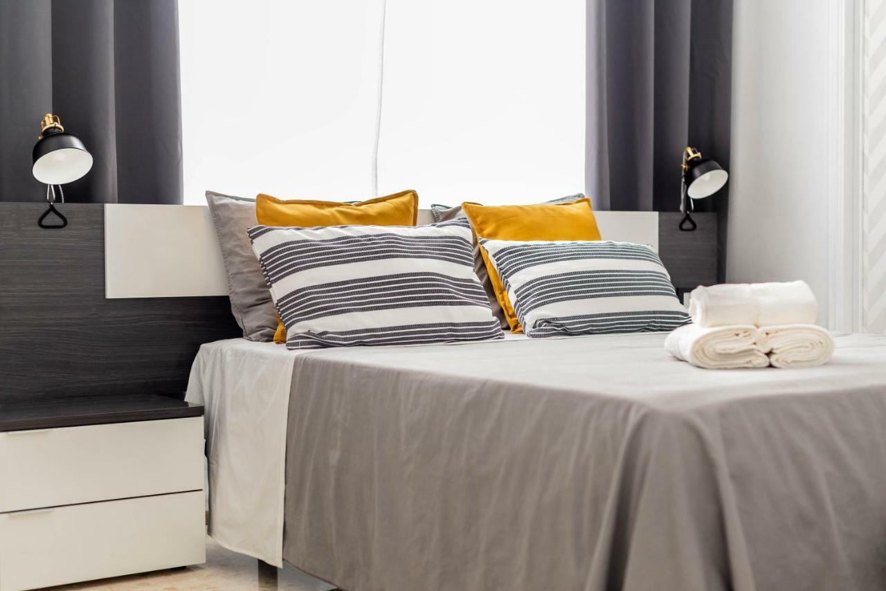 Nordik Rooms Urban - Trinidad "Copenhague" มาลากา ภายนอก รูปภาพ